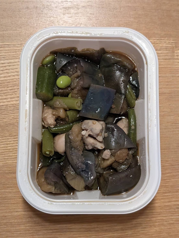 ツクリオ 夏野菜のうま煮 容器を開けたところ